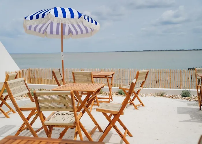 Le Noirmoutier Hotel *
